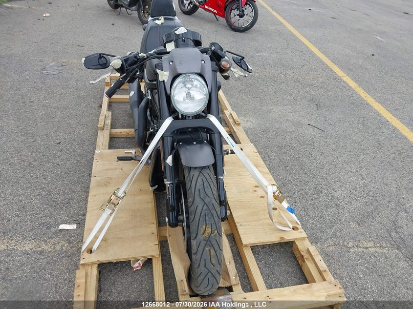 2016 HARLEY-DAVIDSON NIGHT ROD SPECIAL MOTO 2