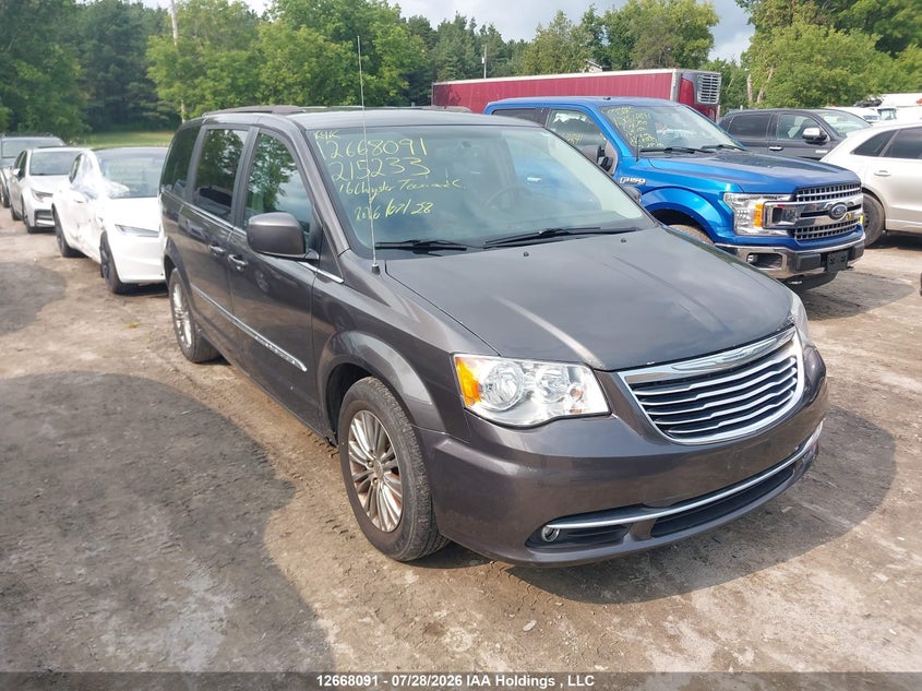 2016 Chrysler Town & Country Touring-L