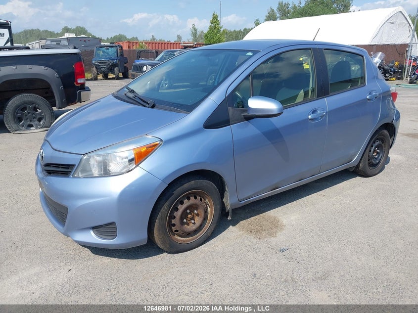 Vin: jtdktud36cd523693, lot: 3070961, toyota yaris le 20122