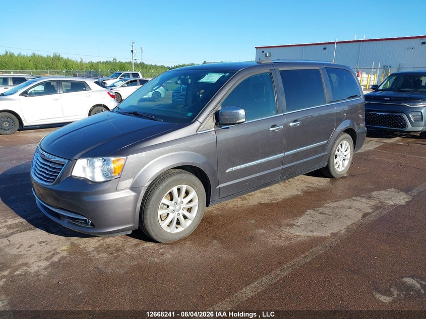 2015 Chrysler Town & Country Limited, Удар сзади, IAAI, VIN 2C4RC1GG3FR739160 — фото 2
