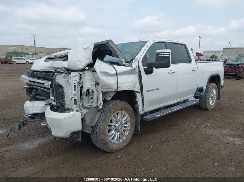 2020 Chevrolet Silverado K3500 High Country, Rollover, IAAI, VIN 1GC4YVEY7LF109806 — photo 2