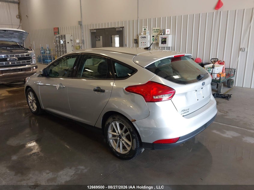 Vin: 1fadp3k22jl306071, lot: 3072409, ford focus se 20183