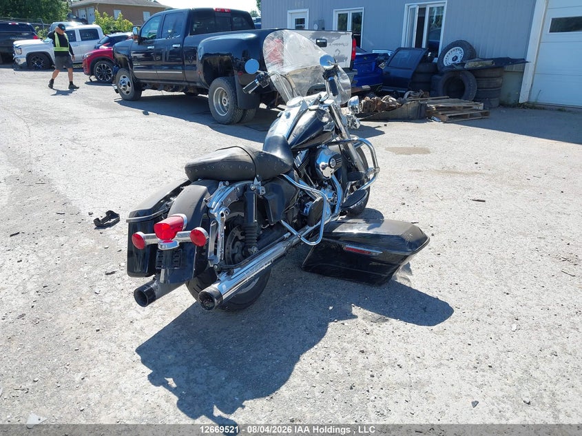 2016 HARLEY-DAVIDSON ROAD KING SPORT_BIKE 2