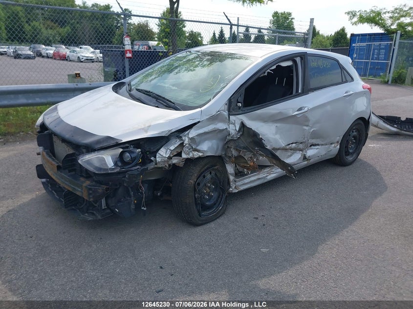 2016 Hyundai Elantra Gt Gl, Удар спереди, IAAI, VIN KMHD25LH2GU343613 — фото 2