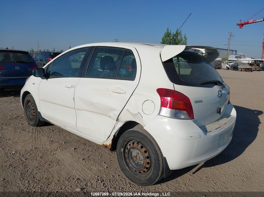 Vin: jtdkt4k33a5305625, lot: 3072831, toyota yaris le 20103