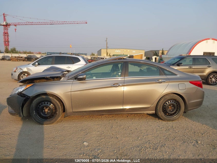 2013 HYUNDAI SONATA SEDAN 2.4L I-4 DI, DOHC, VVT, 198HP