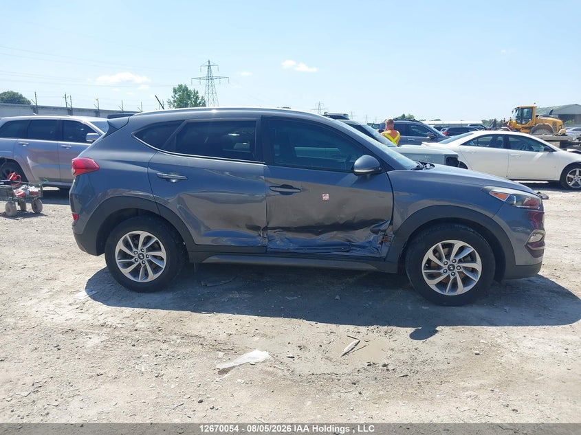 2016 HYUNDAI TUCSON LIMITED/SPORT AND ECO/SE - zdjęcie 12