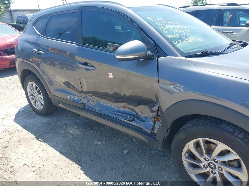 2016 HYUNDAI TUCSON LIMITED/SPORT AND ECO/SE - zdjęcie 6
