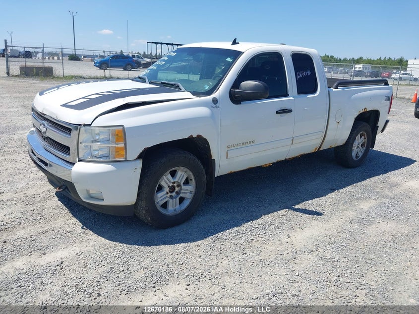 2011 Chevrolet Silverado, Front, IAAI, VIN 1GCRKSE34BZ330724 — photo 2