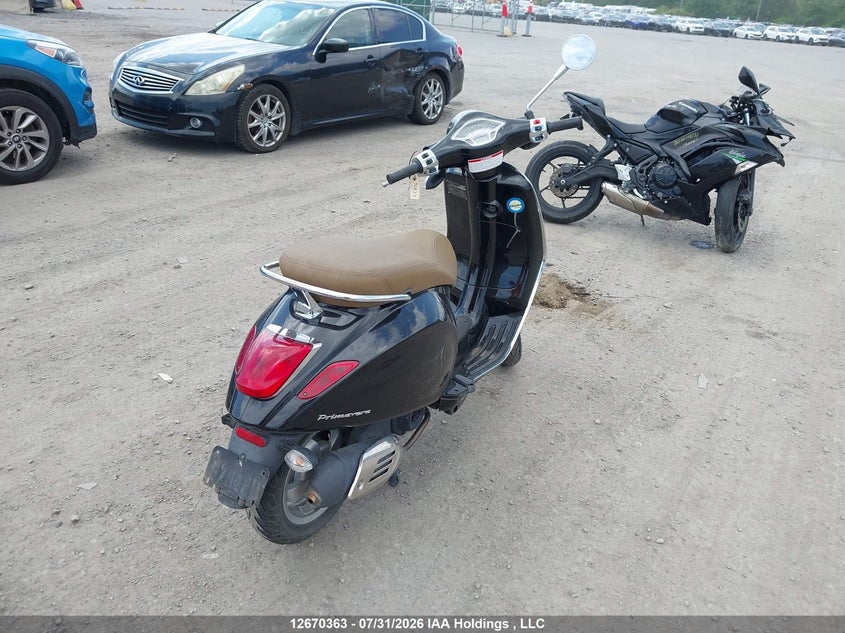 2017 VESPA PRIMAVERA BIKE 1