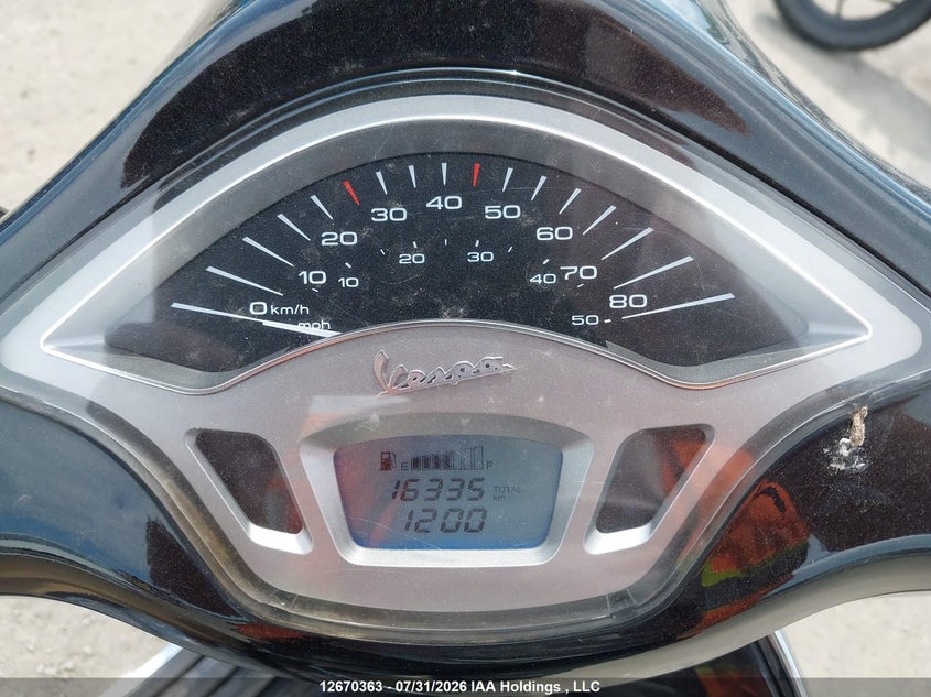 2017 VESPA PRIMAVERA BIKE 1
