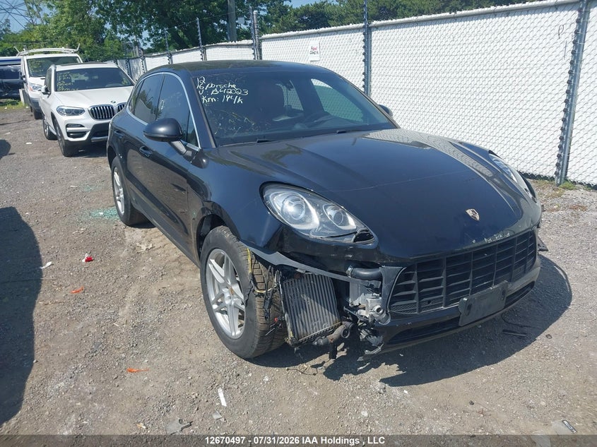 2016 Porsche Macan S, Удар спереди, IAAI, VIN WP1AB2A52GLB42023