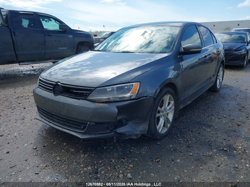 2011 Volkswagen Jetta, Удар спереди, IAAI, VIN 3VWLL7AJ4BM102709 — фото 2
