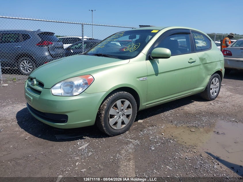2010 Hyundai Accent, Левый бок, IAAI, VIN KMHCN3BC2AU172270 — фото 2