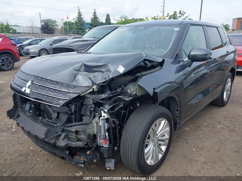 2024 Mitsubishi Outlander Es, Front, IAAI, VIN JA4J4UA84RZ635519 — photo 2