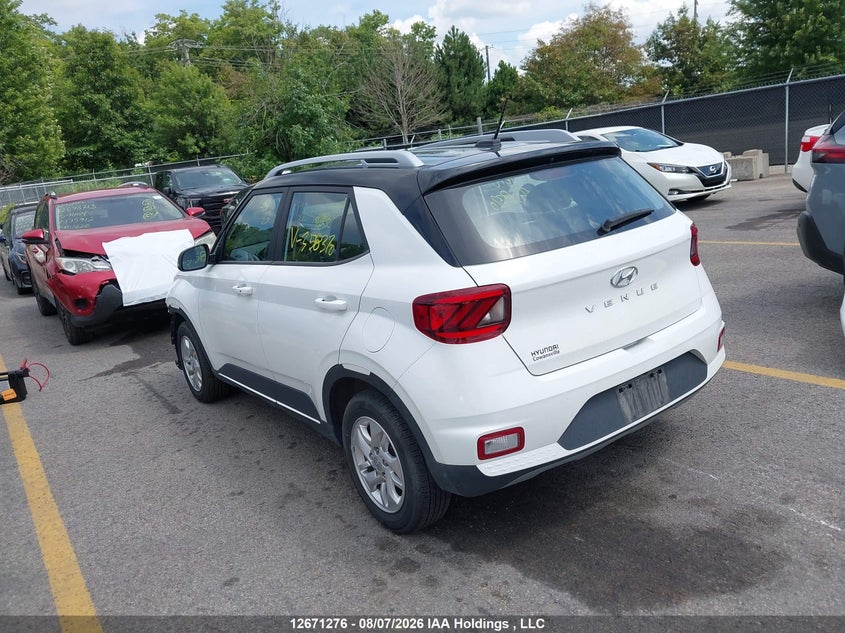 Vin: kmhrc8a35su358370, lot: 3074409, hyundai venue preferred w/two-tone 20253