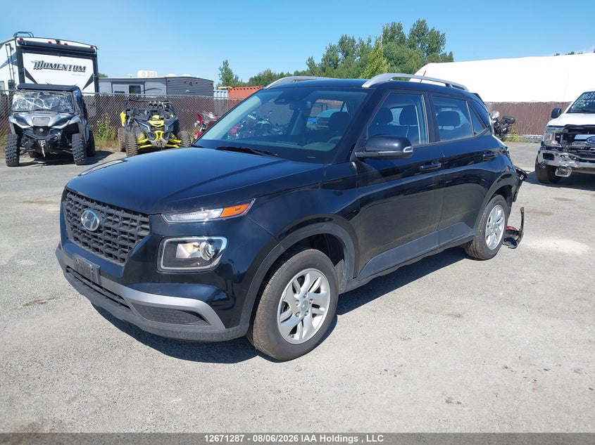 2025 Hyundai Venue Sel/Limited, Rear, IAAI, VIN KMHRC8A31SU366658 — photo 2