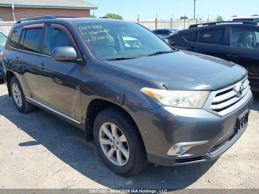 2011 Toyota Highlander Se, Rear, IAAI, VIN 5TDBK3EH5BS044577