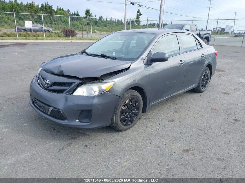 Vin: 2t1bu4ee5dc924714, lot: 3074483, toyota corolla ce 20132