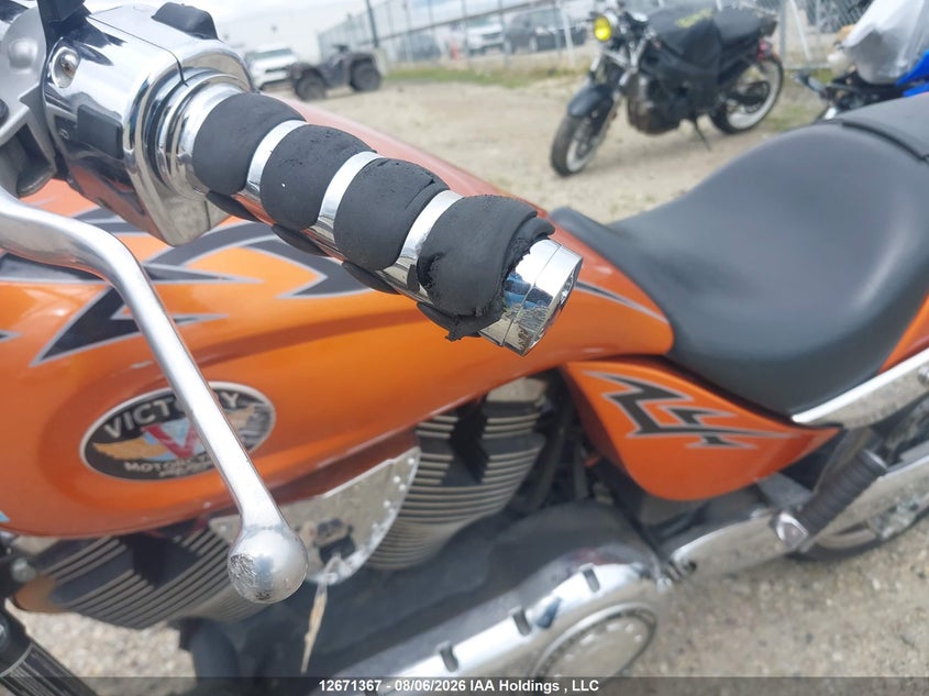 2006 VICTORY HAMMER MOTO 2