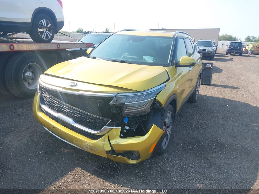 2021 Kia Seltos, Front, IAAI, VIN KNDETCA23M7134674 — photo 2