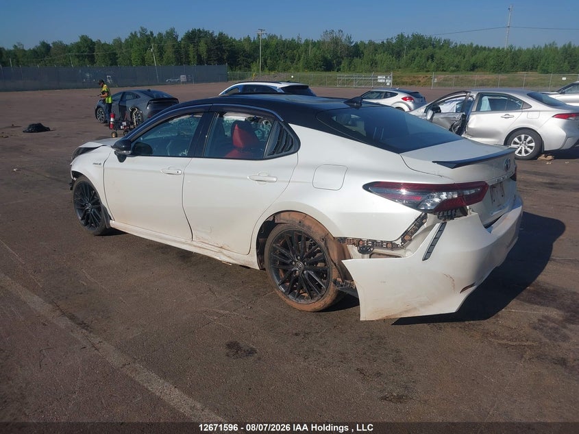 Vin: 4t1k31akxmu025827, lot: 3074732, toyota camry hybrid xse 20213