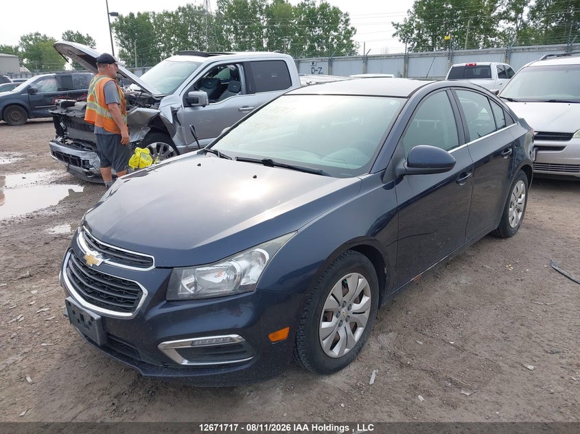 2015 Chevrolet Cruze, Front, IAAI, VIN 1G1PC5SB5F7246746 — photo 2