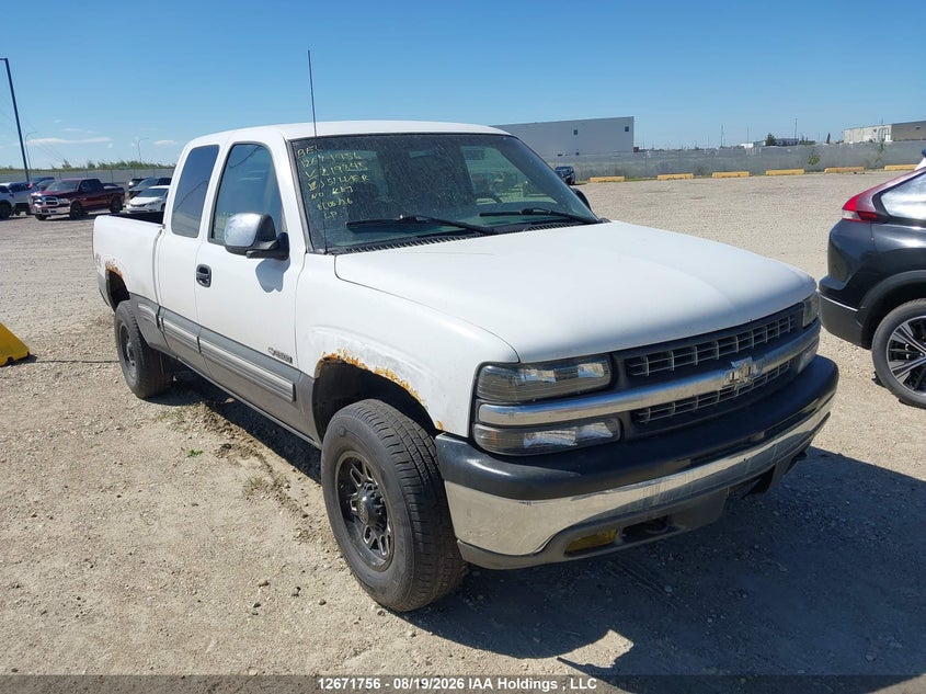 2000 Chevrolet Silverado K2500, Theft Recovery, IAAI, VIN 1GCGK29U6YE219845