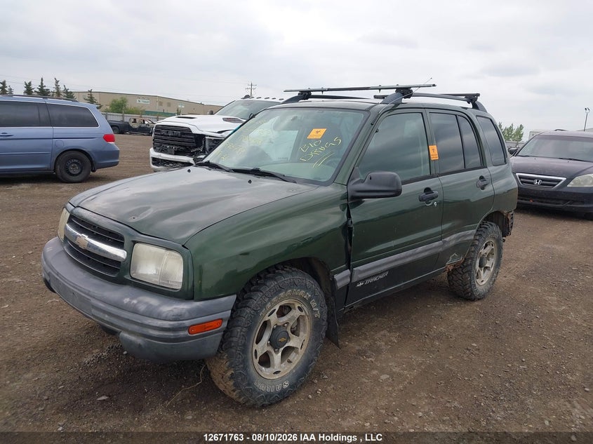 2001 Chevrolet Tracker, Biohazard, IAAI, VIN 2CNBJ13C616926733 — photo 2