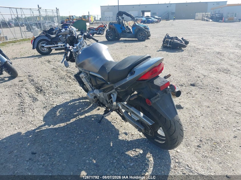 2008 SUZUKI GS MOTO 4