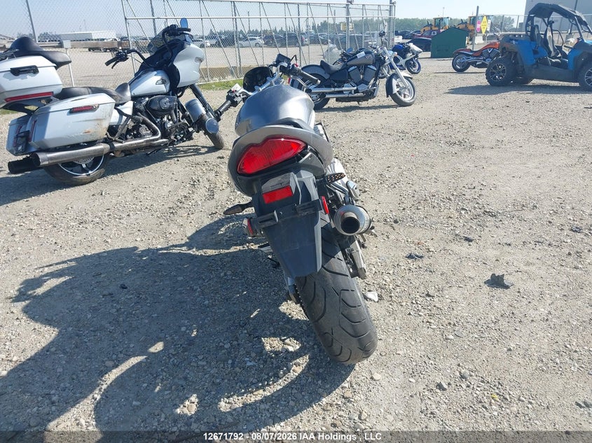 2008 SUZUKI GS MOTO 4