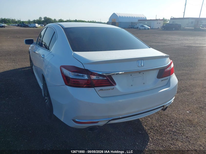 Vin: 1hgcr2f56ha811679, lot: 3075024, honda accord sedan 20173