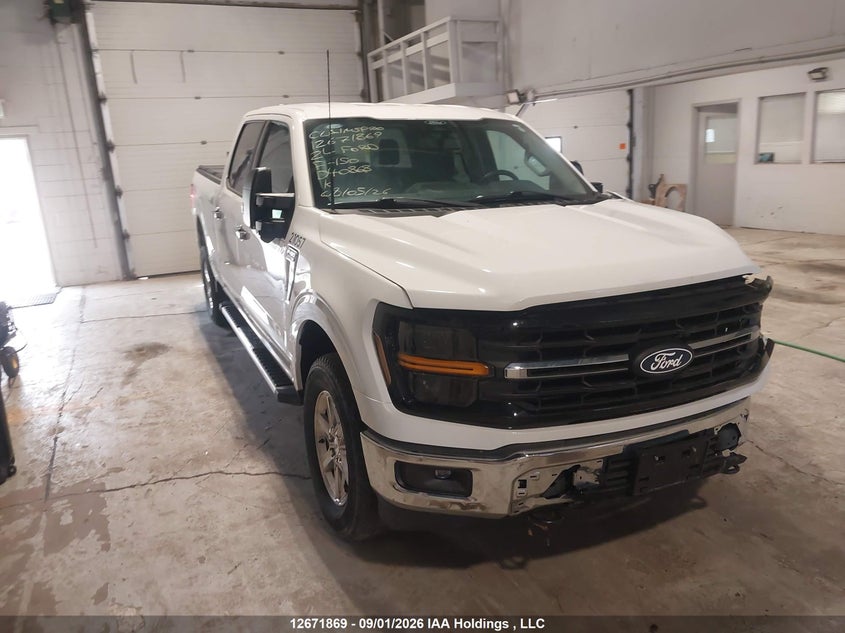2024 Ford F150 Xlt, Удар спереди, IAAI, VIN 1FTFW3L56RKD40868