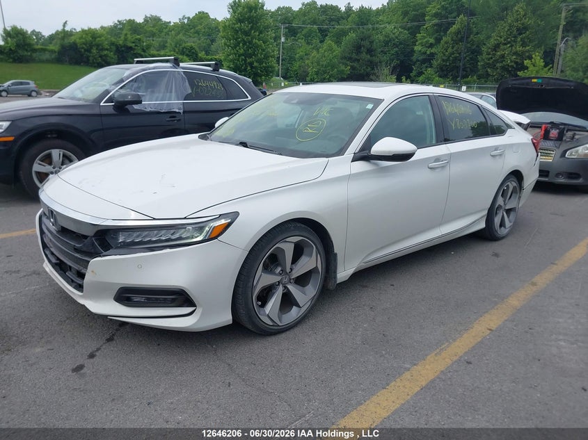 Vin: 1hgcv1f95ja802700, lot: 3075091, honda accord touring 20182