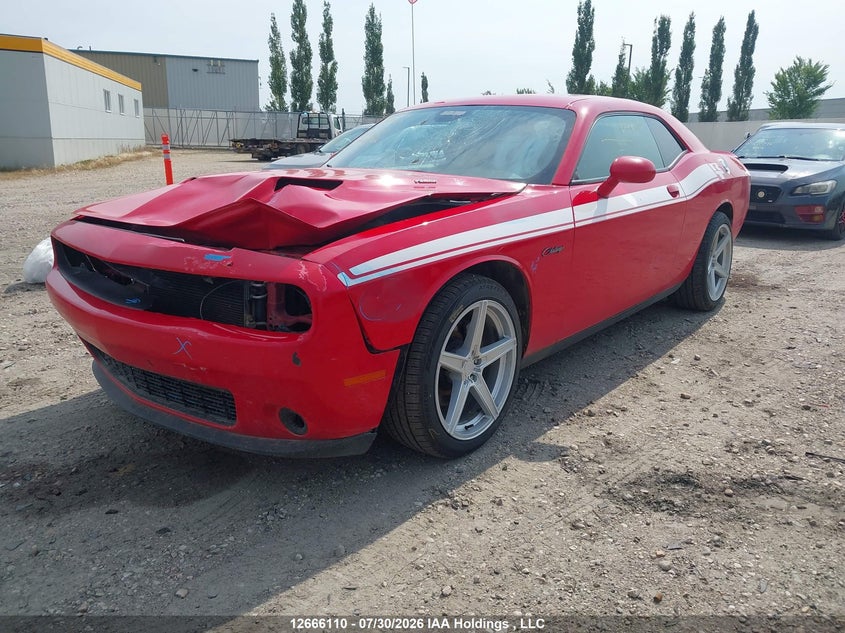Vin: 2c3cdzbt3fh833619, lot: 3075128, dodge challenger sxt plus or r/t 20152