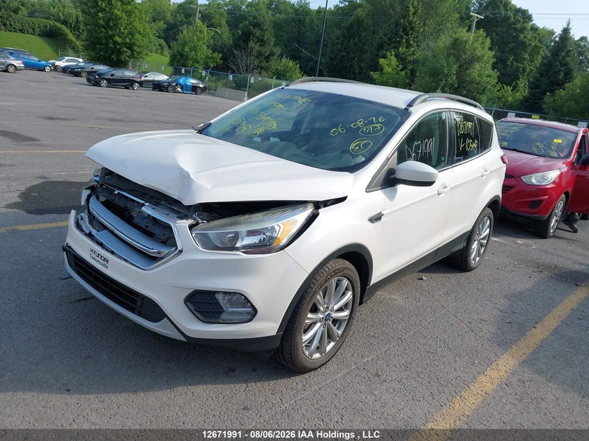 2017 Ford Escape, Удар спереди, IAAI, VIN 1FMCU9GD4HUC05108 — фото 2