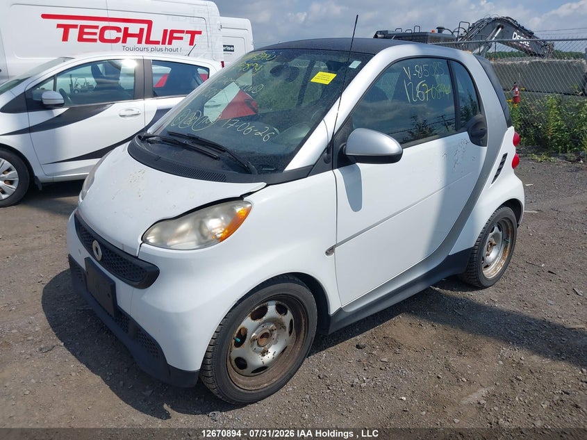 2015 Smart Fortwo Passion/Pure, Rear, IAAI, VIN WMEEJ3BA8FK815085 — photo 2