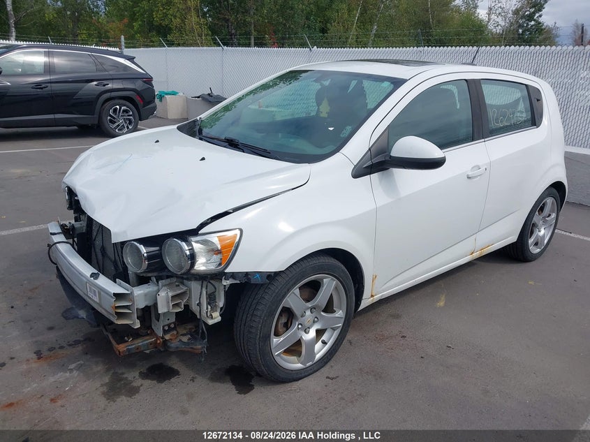2015 Chevrolet Sonic, Front, IAAI, VIN 1G1JC6SH5F4182726 — photo 2