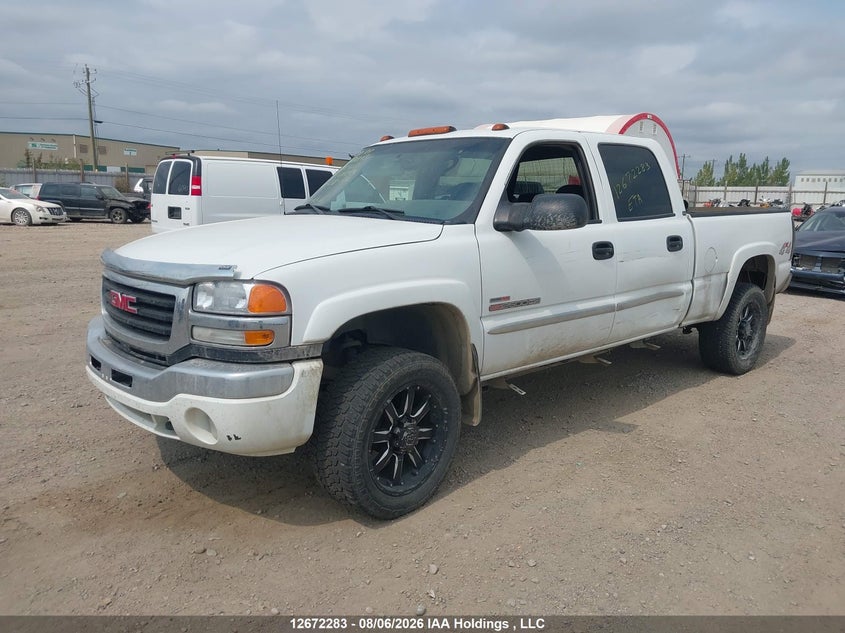 2005 GMC Sierra, Theft Recovery, IAAI, VIN 1GTHK23275F925613 — photo 2
