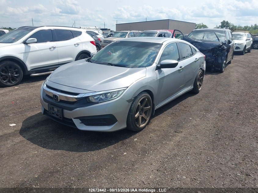 2016 Honda Civic, Удар сзади, IAAI, VIN 2HGFC2F71GH015955 — фото 2
