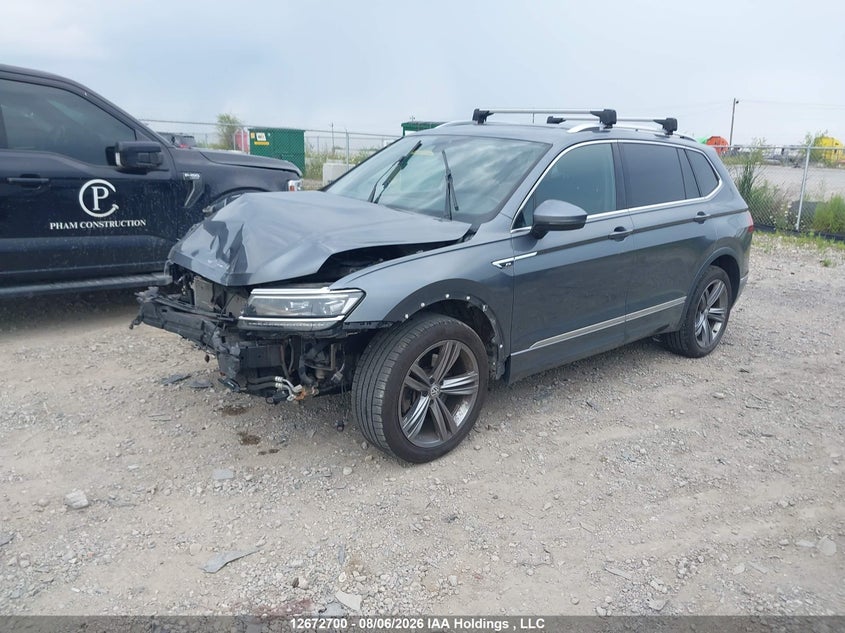 2020 Volkswagen Tiguan, Front, IAAI, VIN 3VV4B7AX5LM100808 — photo 2