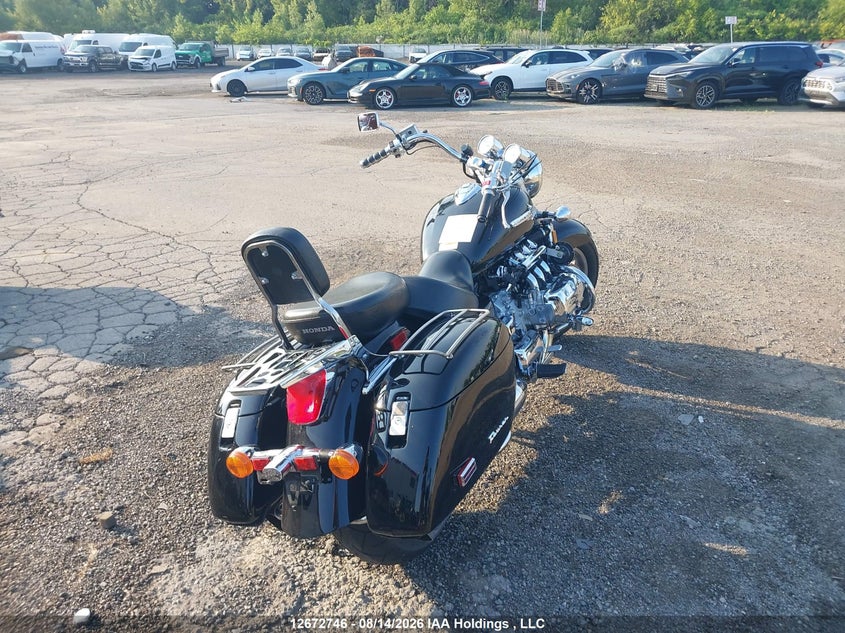 2003 HONDA GL 1500 CD 6