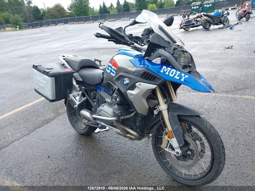 2017 BMW R1200 Gs, Удар спереди, IAAI, VIN WB10A5101HZ624452