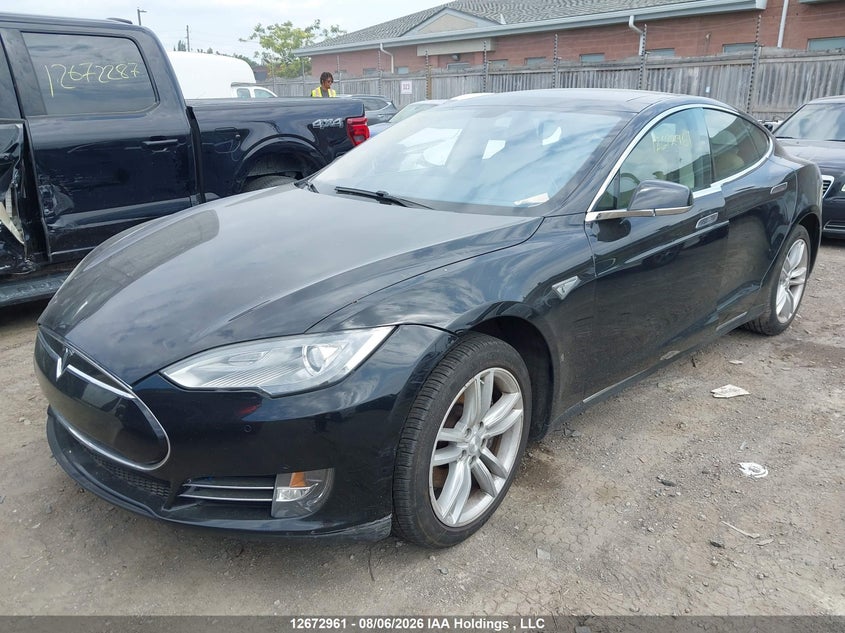 2014 Tesla Model S, Возможны проблемы с механикой, IAAI, VIN 5YJSA1H12EFP43745 — фото 2