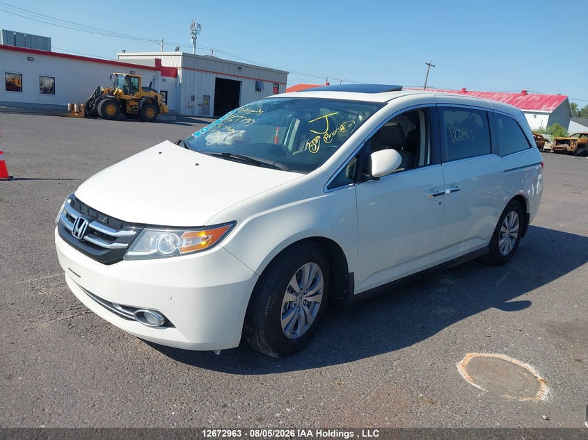 2016 Honda Odyssey, Front, IAAI, VIN 5FNRL5H66GB500261 — photo 2