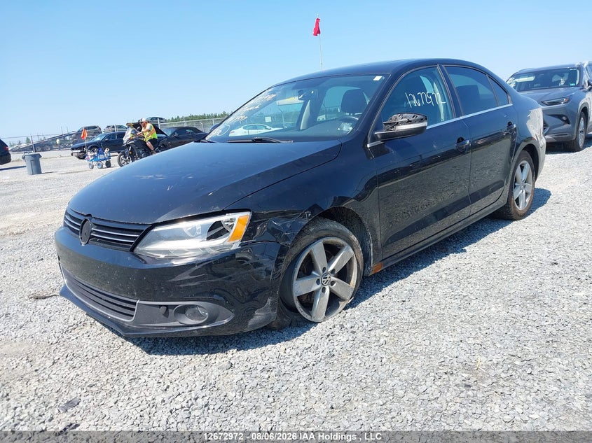 2013 Volkswagen Jetta 2.0 Tdi Comfortline, Front, IAAI, VIN 3VWDL7AJ6DM447392 — photo 2