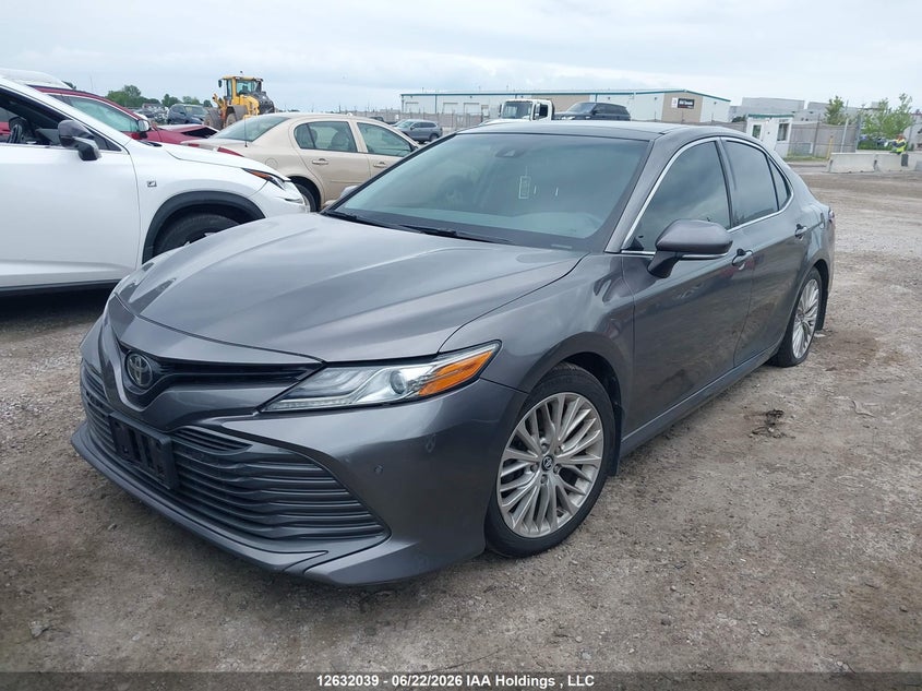 2018 Toyota Camry Xle, Удар сзади, IAAI, VIN 4T1B11HK4JU094049 — фото 2