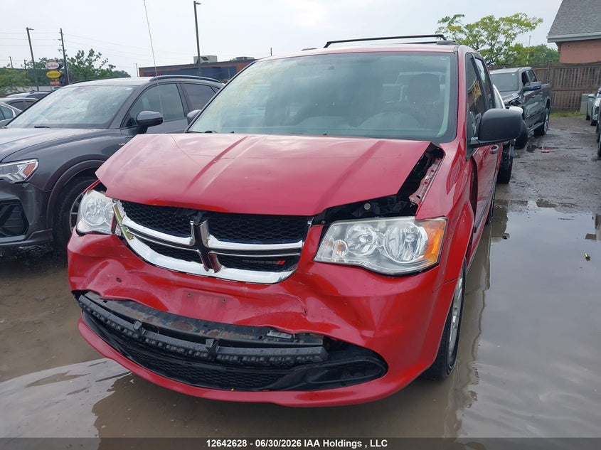 2012 Dodge —, Front, IAAI, VIN 2C4RDGBG3CR298701 — photo 2