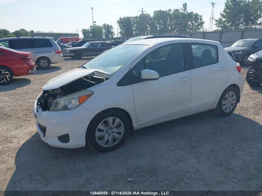Vin: vnkktud33ea000689, lot: 3076712, toyota yaris le 20142