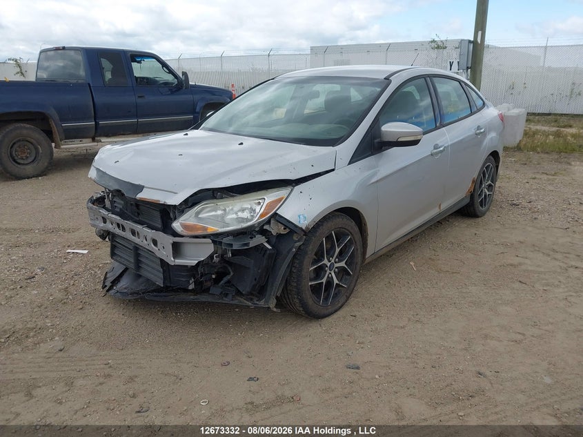 2013 Ford Focus, Front, IAAI, VIN 1FADP3F2XDL119904 — photo 2